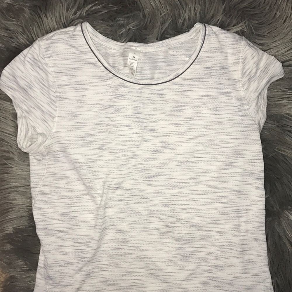 Lululemon T-shirt